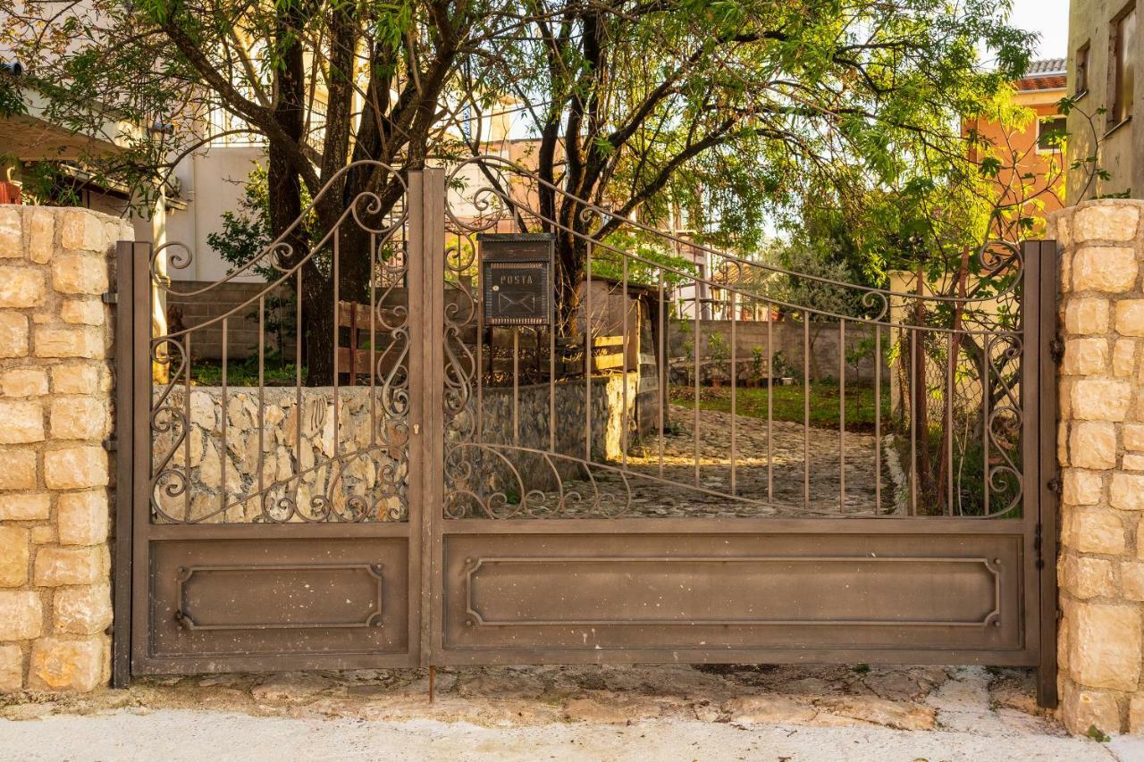 באר Apartments Natali מראה חיצוני תמונה