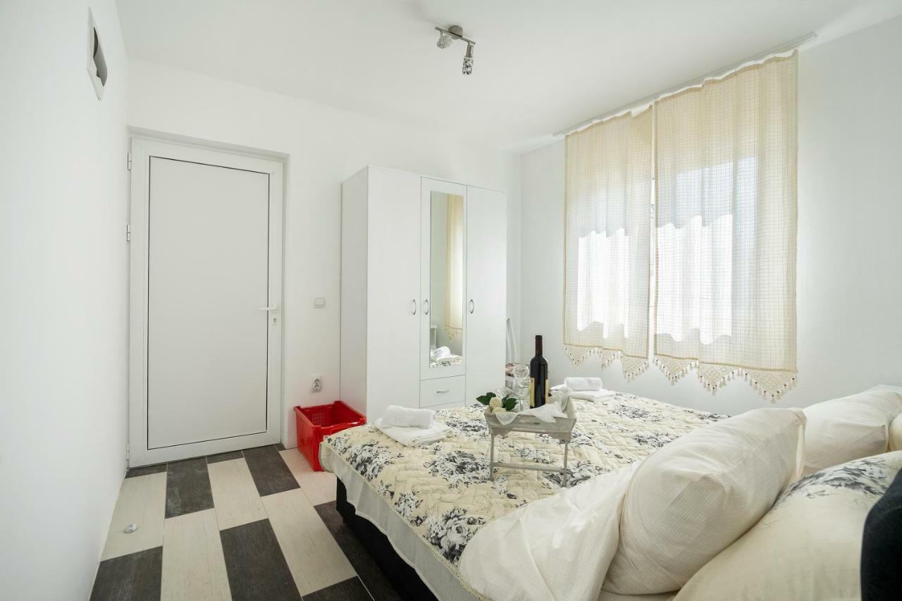 באר Apartments Natali מראה חיצוני תמונה